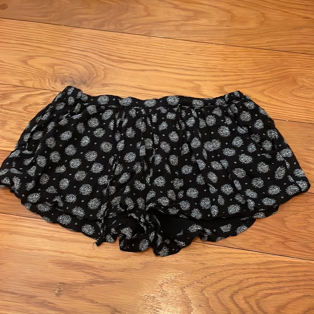 Women’s casual flowy shorts